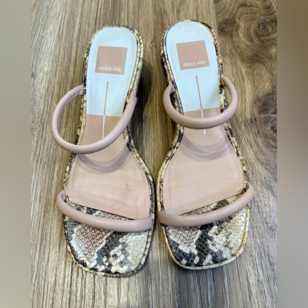 Dolce Vita Snakeskin Block Heel Sandals – Size 7.5 LNC